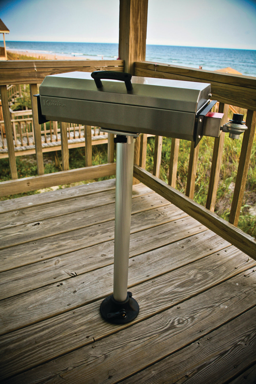 Kuuma Marine Grill Pedestal Grill Mount