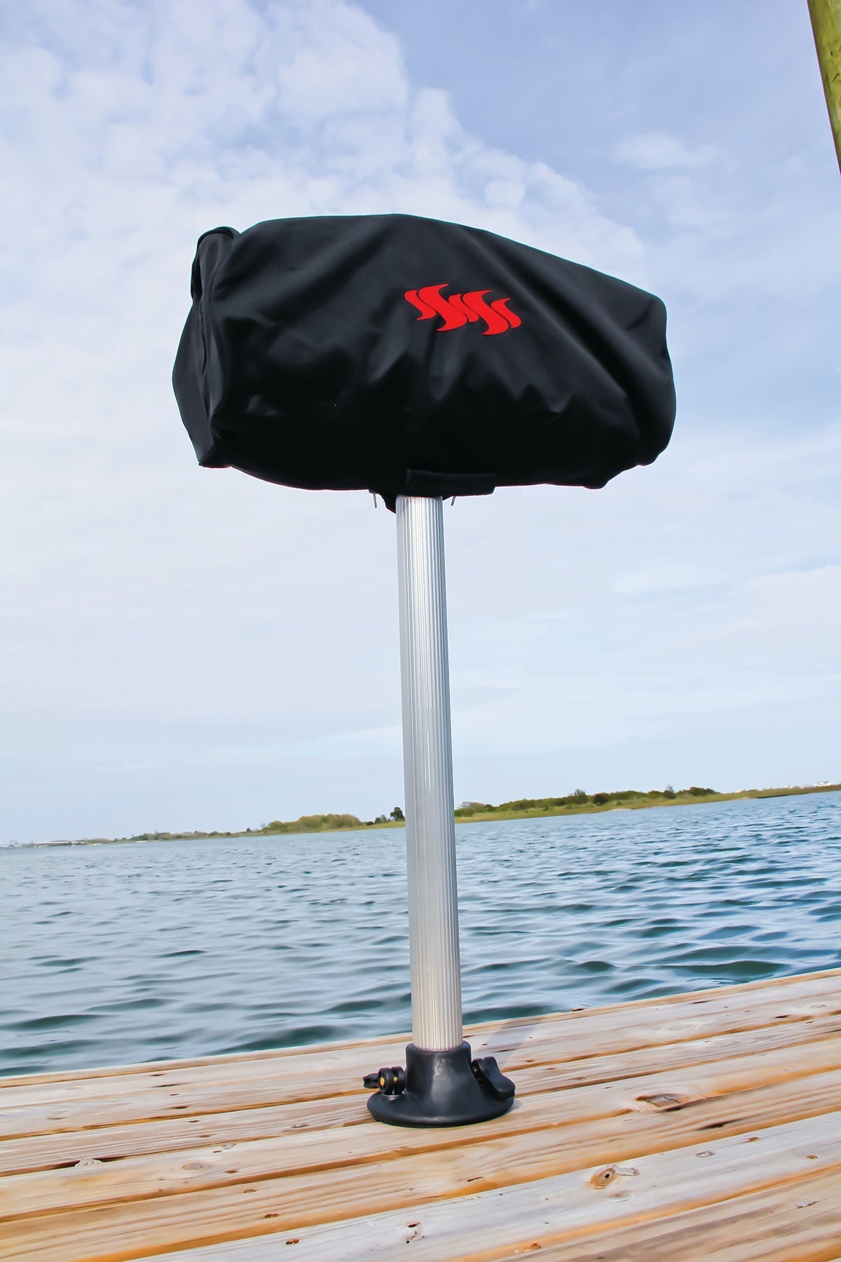 Kuuma Marine Grill Cover - Stow N' Go and Profile